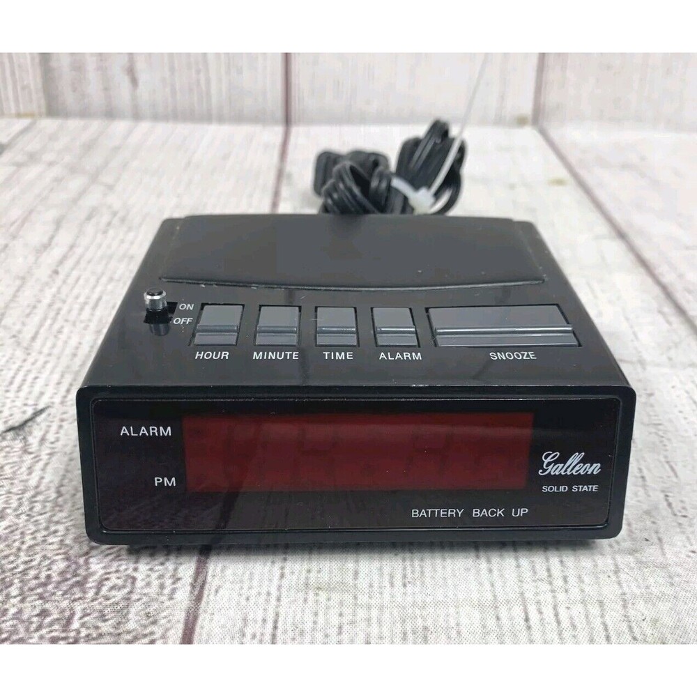 Galleon Solid State Alarm Clock Model #1010 - TESTED WORKING - Battery Back up